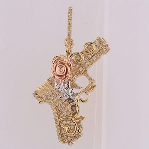 10K 0.13CT D-PENDANT MEN RDS "GUN" MICRO PRONG